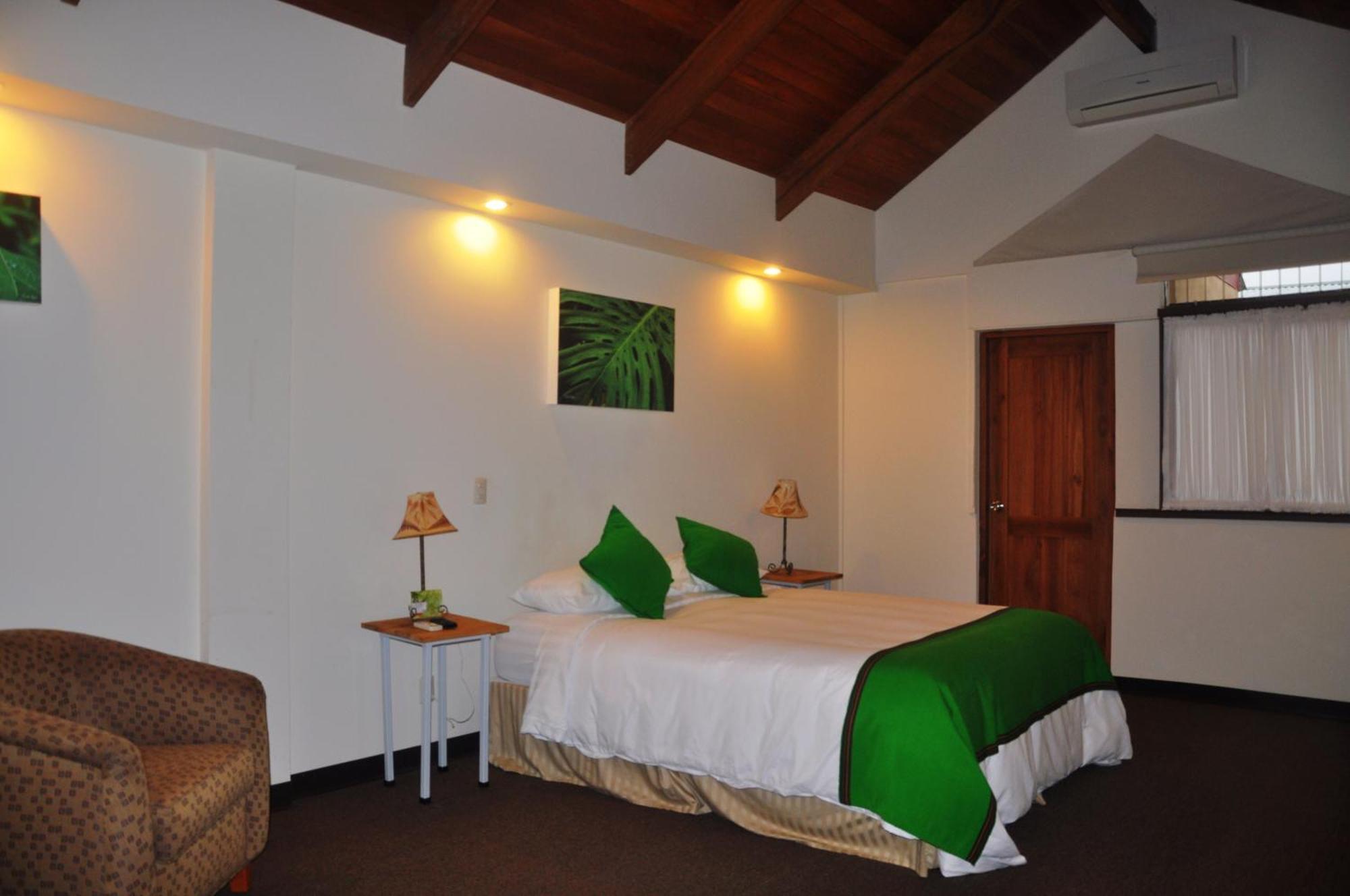 Legacy Boutique Hotel Quesada  Rum bild